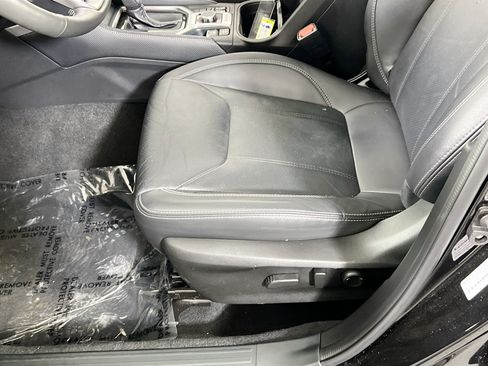 Used 2023 Subaru Forester Limited AWD/4WD image 19
