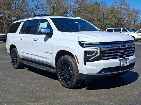 New 2026 Chevrolet Suburban Premier w/ Sun And Tow Package AWD/4WD image 5