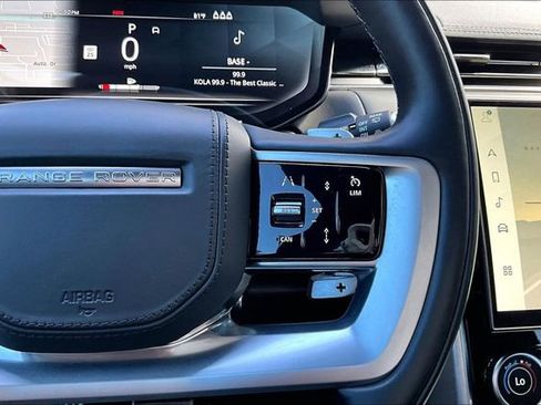 Used 2023 Land Rover Range Rover SE AWD/4WD image 19
