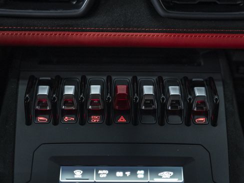 Used 2024 Lamborghini Huracan STO RWD image 52