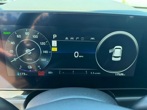 Used 2024 Kia Niro Wind FWD image 16