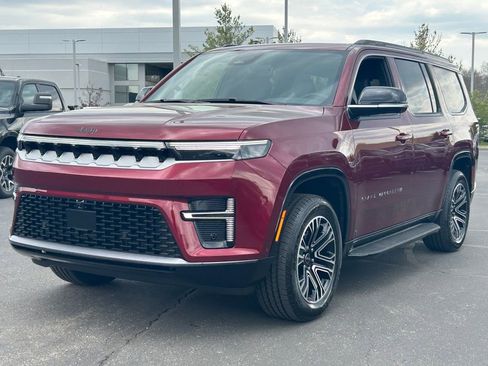 New 2026 Jeep Grand Wagoneer 4WD image 3