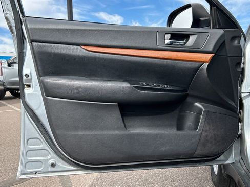 Used 2013 Subaru Outback 2.5i Limited image 28