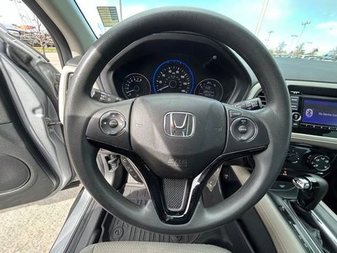 Used 2022 Honda HR-V LX image 16