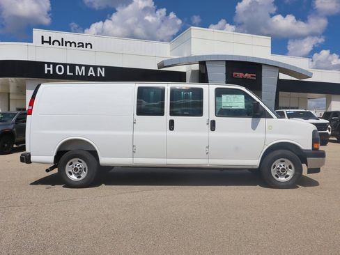 New 2025 GMC Savana 2500 Extended w/ Driver Convenience Package image 2
