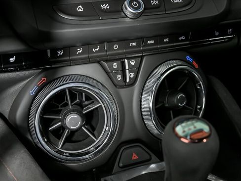 Used 2017 Chevrolet Camaro ZL1 image 32