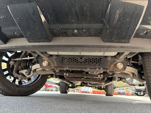 Used 2024 Jeep Grand Wagoneer Series III w/ Rear Seat Video Group 1 image 32