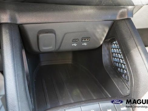 Used 2024 Chevrolet TrailBlazer LT w/ LT Cold Weather Package AWD/4WD image 26