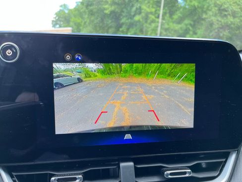 Used 2025 Chevrolet Equinox LT AWD/4WD image 29