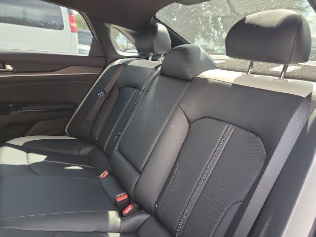 Used 2025 Kia K5 GT-Line w/ GT-Line Premium Package AWD/4WD image 19