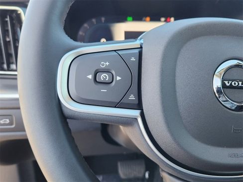 New 2025 Volvo XC60 B5 Core w/ Protection Package Premier image 9