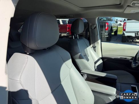 Used 2024 Toyota Sienna XLE image 22