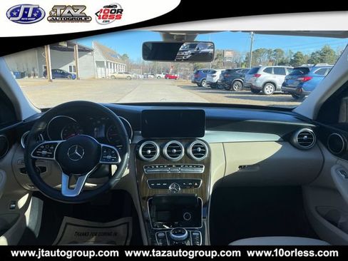 Used 2019 Mercedes-Benz C 300 Sedan image 18