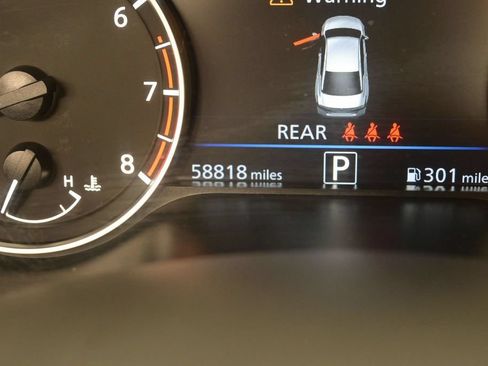 Used 2024 Nissan Altima 2.5 SV FWD image 34