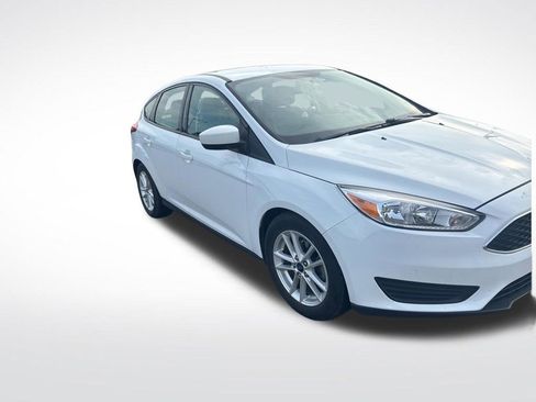 Used 2018 Ford Focus SE w/ Interior Protection Package FWD image 14