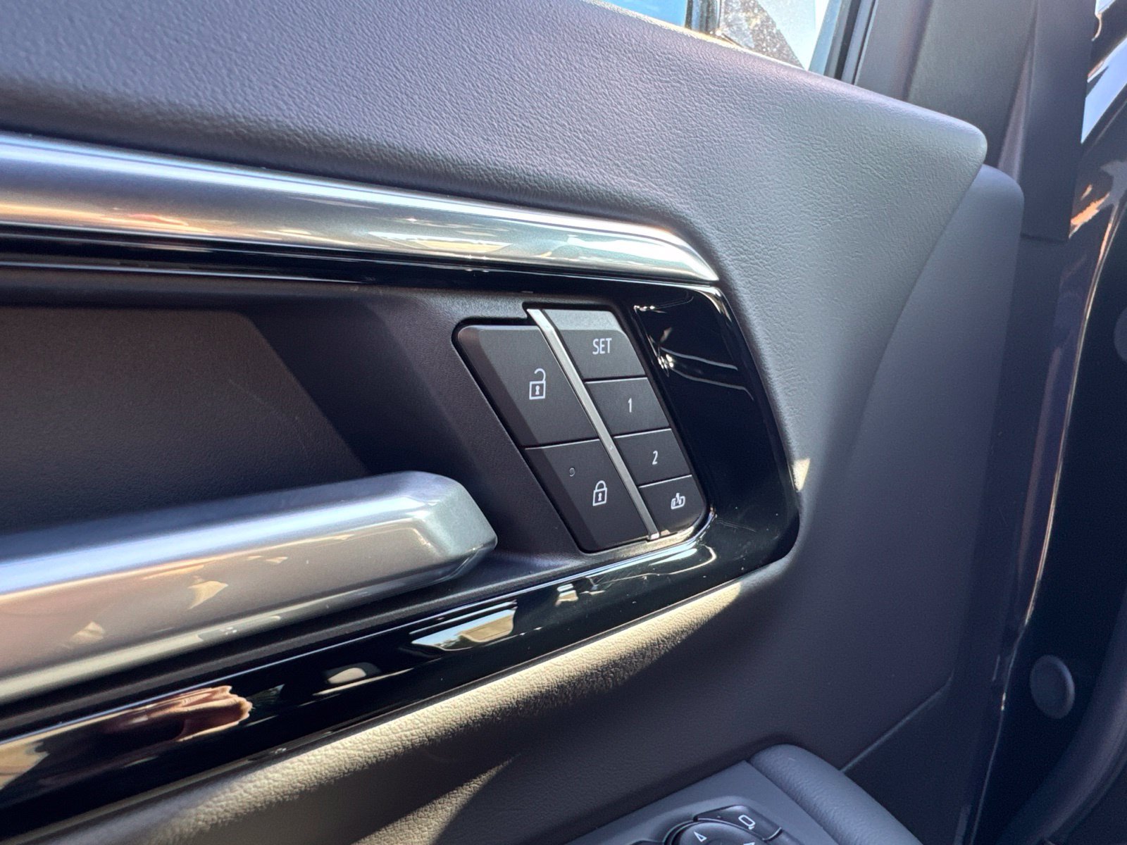 New 2026 Chevrolet Tahoe RST w/ Comfort Package AWD/4WD image 19
