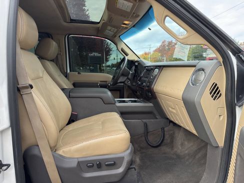 Used 2012 Ford F350 Lariat w/ Lariat Interior Pkg image 11