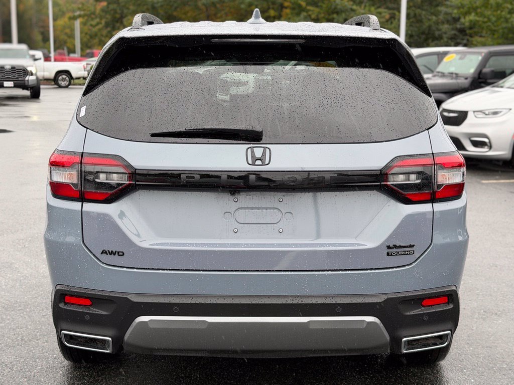 Used 2026 Honda Pilot Touring image 4