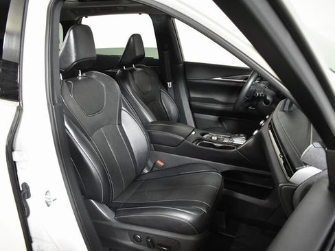 Certified 2023 INFINITI QX60 Luxe w/ Performance Audio Package image 40