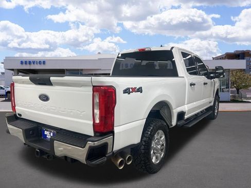 Used 2023 Ford F350 XLT AWD/4WD image 3