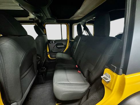 Used 2020 Jeep Wrangler Unlimited Willys image 24