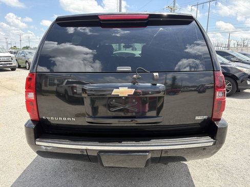 Used 2010 Chevrolet Suburban LTZ AWD/4WD image 6