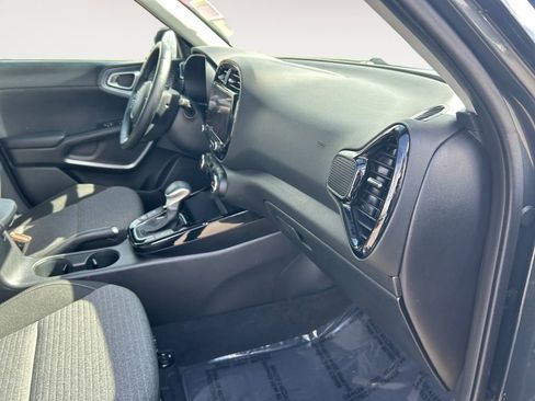 Used 2024 Kia Soul EX FWD image 26