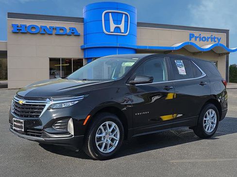 Used 2024 Chevrolet Equinox LT AWD/4WD image 1