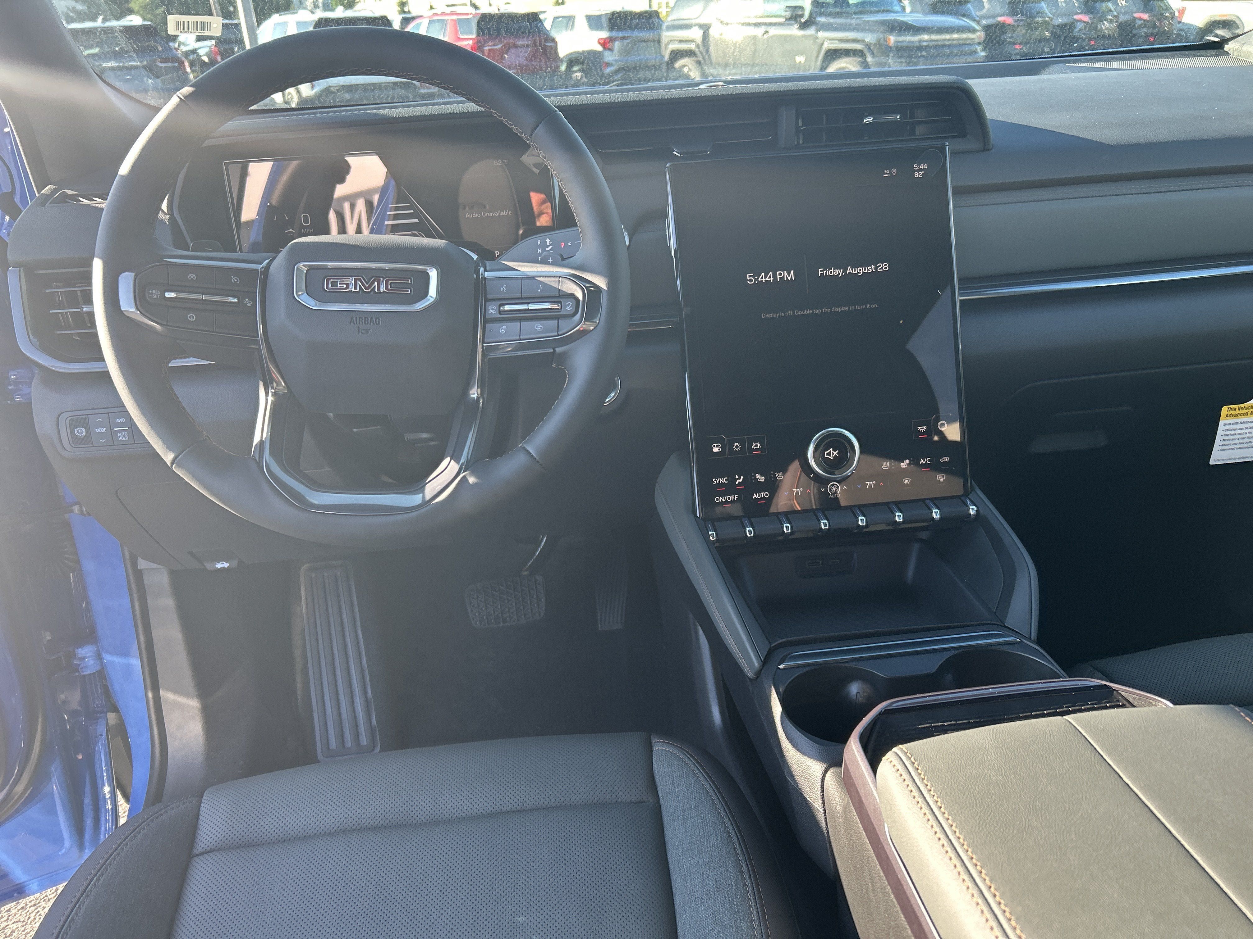 New 2027 GMC Terrain AT4 w/ Convenience Package III AWD/4WD image 33