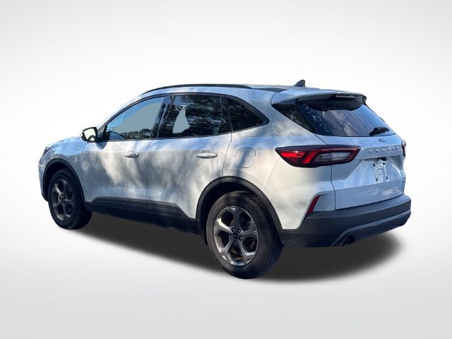 Used 2025 Ford Escape ST-Line Select AWD/4WD image 3