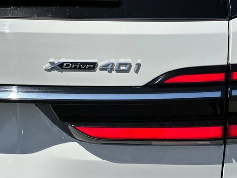 Used 2025 BMW X7 xDrive40i w/ Premium Package AWD/4WD image 35