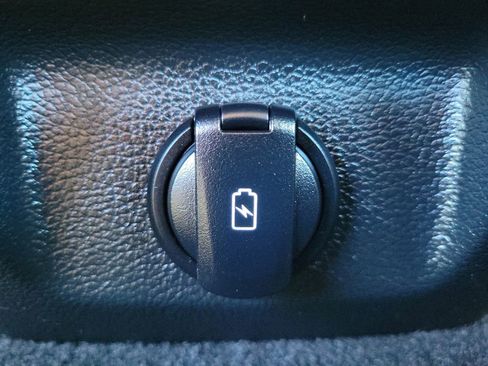 Used 2023 Genesis G70 2.0T w/ Sport Prestige Package image 11