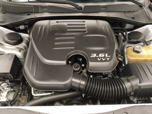 Used 2019 Dodge Charger SXT AWD/4WD image 30