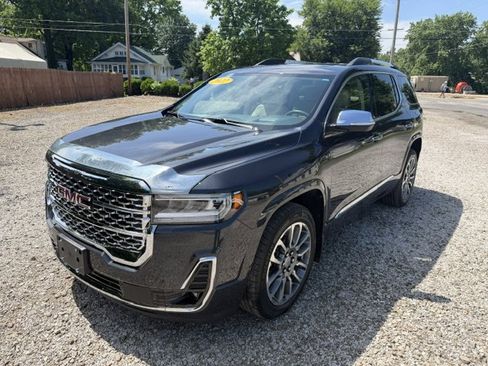 Used 2022 GMC Acadia Denali w/ Denali Ultimate Package AWD/4WD image 1