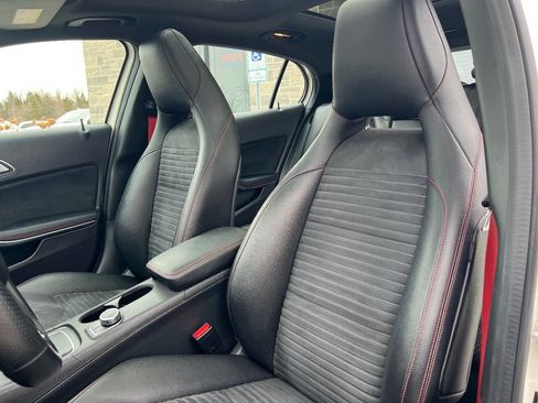 Used 2015 Mercedes-Benz GLA 45 AMG 4MATIC image 24