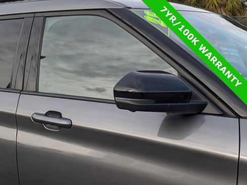 Certified 2025 Ford Explorer ST-Line w/ ST-Line Street Pack image 10