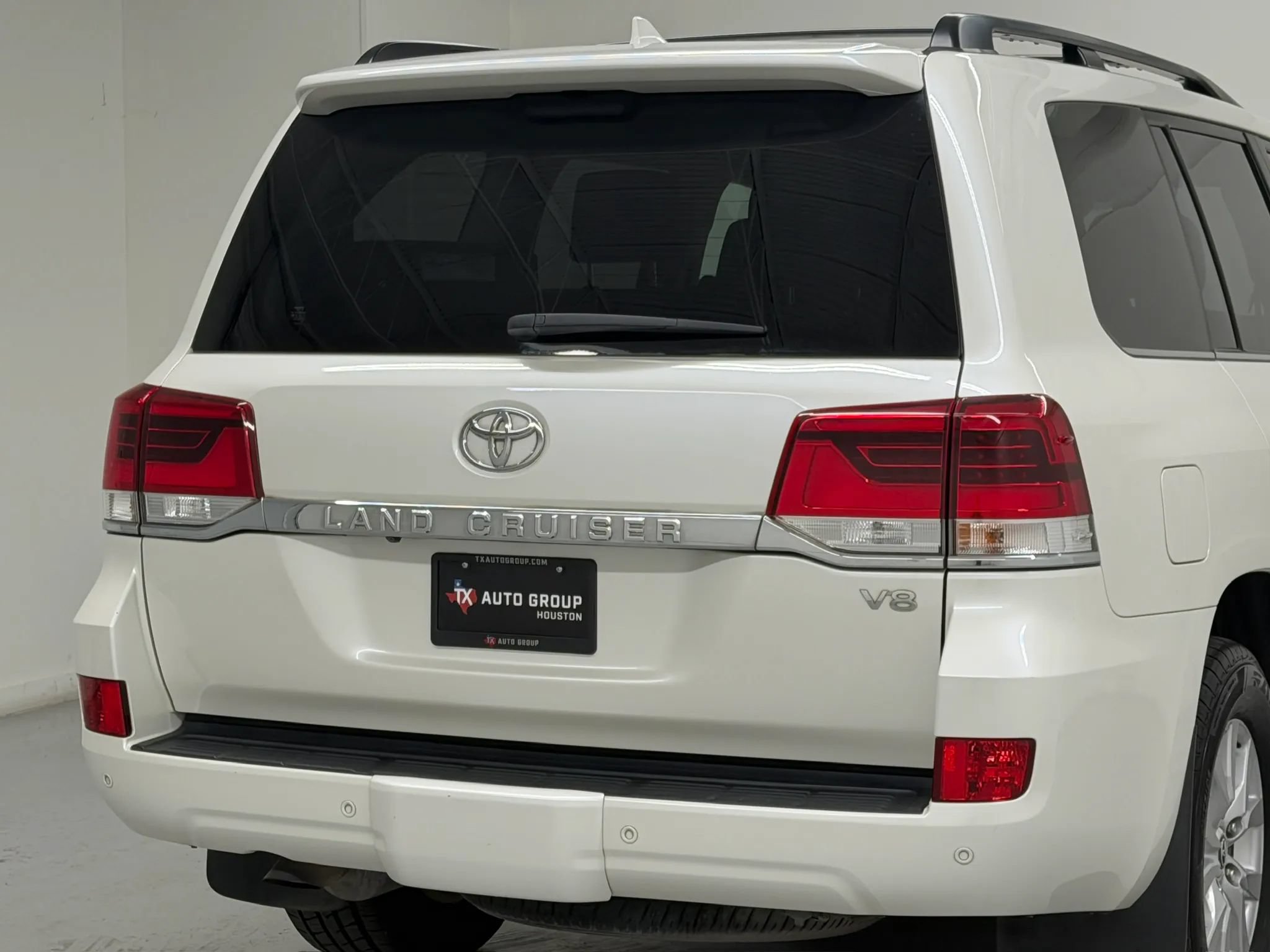 Used 2018 Toyota Land Cruiser AWD/4WD image 92