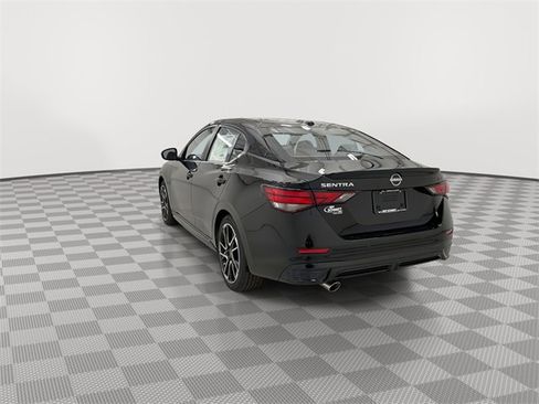 New 2025 Nissan Sentra SR image 8