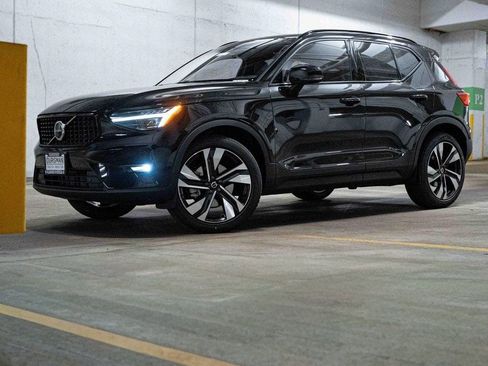 New 2026 Volvo XC40 B5 Ultra w/ Protection Package Premier image 1