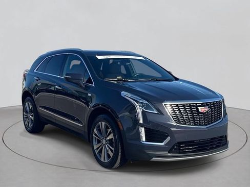 Certified 2024 Cadillac XT5 Premium Luxury AWD/4WD image 3