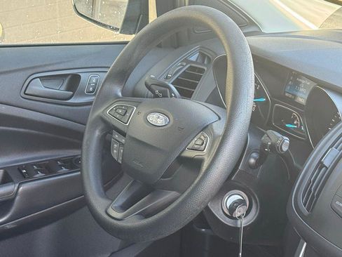 Used 2019 Ford Escape S image 56