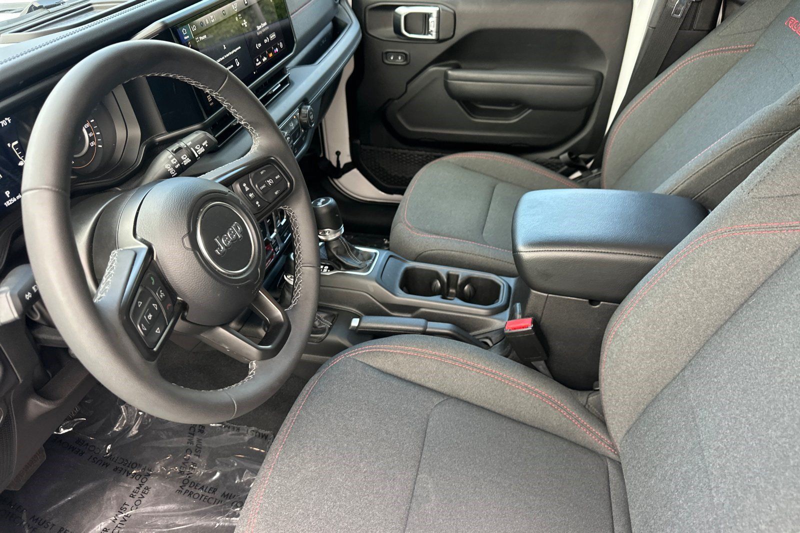 Used 2026 Jeep Wrangler Unlimited Rubicon AWD/4WD image 5
