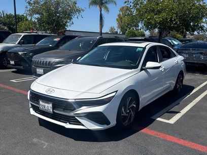 Certified 2025 Hyundai Elantra Limited