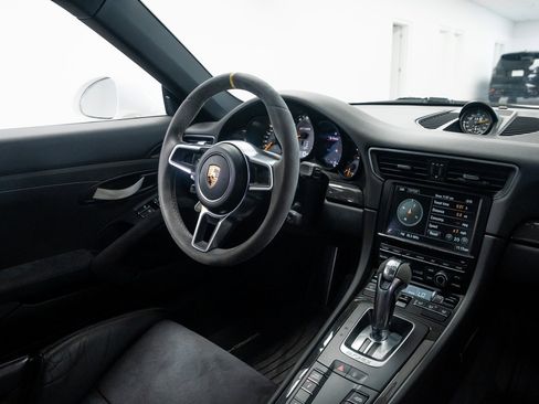 Used 2016 Porsche 911 GT3 RS image 12