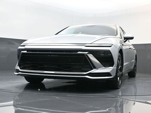 Certified 2025 Hyundai Sonata SEL image 19