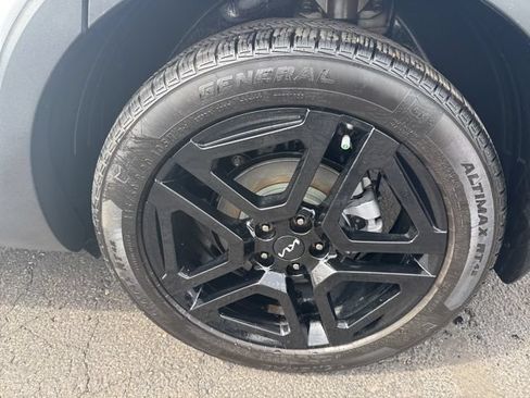 Used 2023 Kia Telluride EX X-Line AWD/4WD image 7