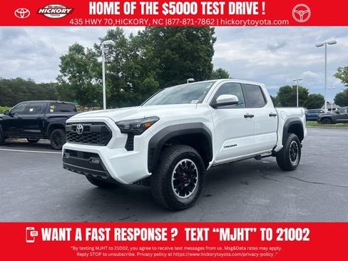 Used 2024 Toyota Tacoma TRD Off-Road AWD/4WD image 1