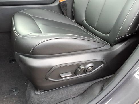 New 2025 Jeep Grand Cherokee L Limited image 16