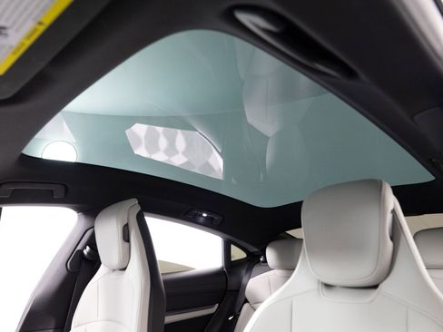 Used 2021 Porsche Taycan 4S w/ Premium Package image 35