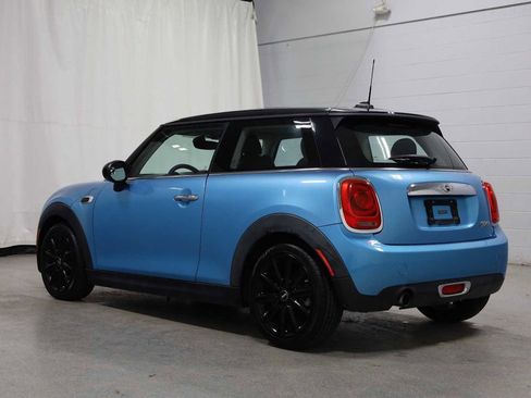 Used 2015 MINI Cooper 2-Door Hardtop image 3